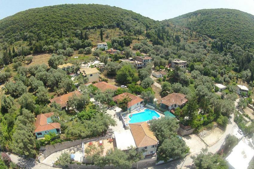 Yénion Ilios Hotel & Villas מראה חיצוני תמונה